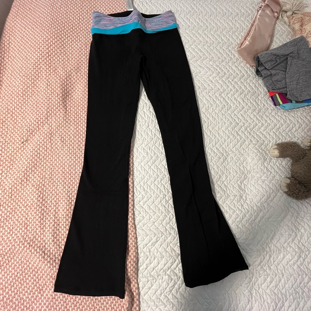Black Ivivva Yoga Pants